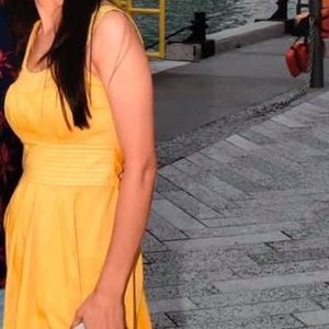 Maurices colour yellow